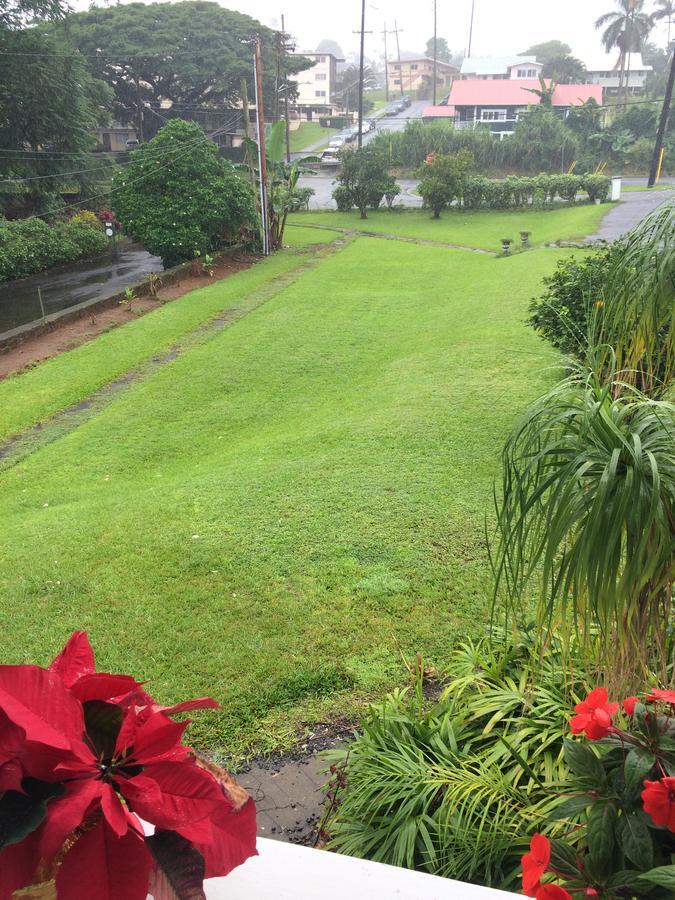 Hilo Bay Oceanfront Bed And Breakfast Exterior photo